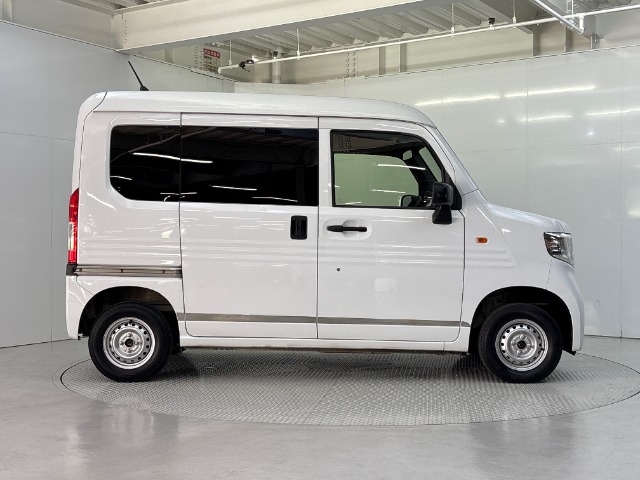 Honda N-VAN 10