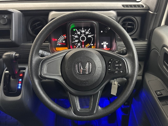 Honda N-VAN 12