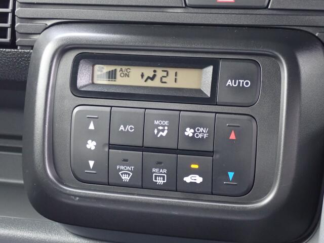 Honda N-VAN 12