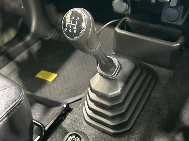 Suzuki Jimny 5