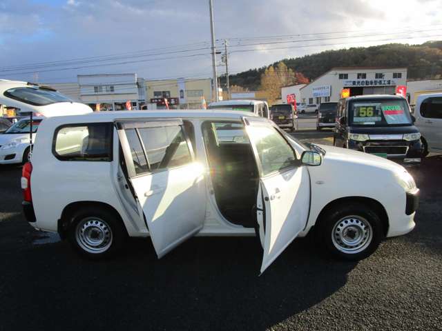 Toyota Succeed Van 5