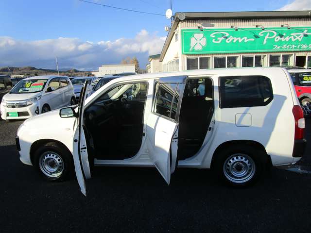 Toyota Succeed Van 7