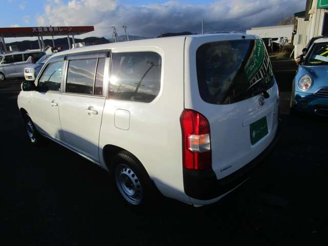 Toyota Succeed Van 10
