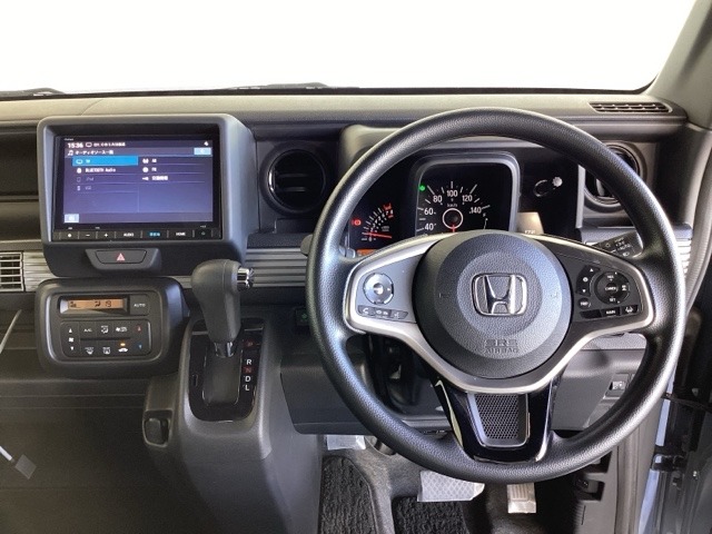 Honda N-VAN 11