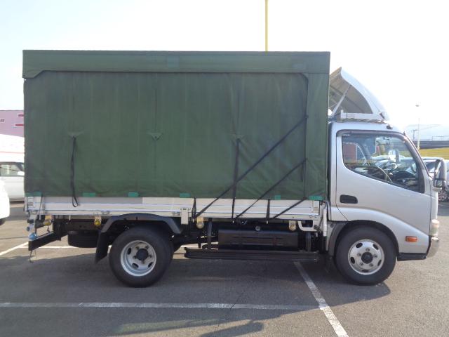 Hino Dutro 4