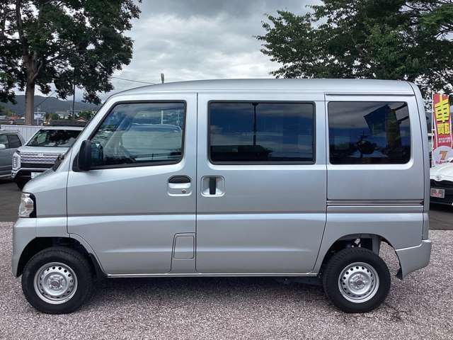 Mitsubishi Minicab EV 2