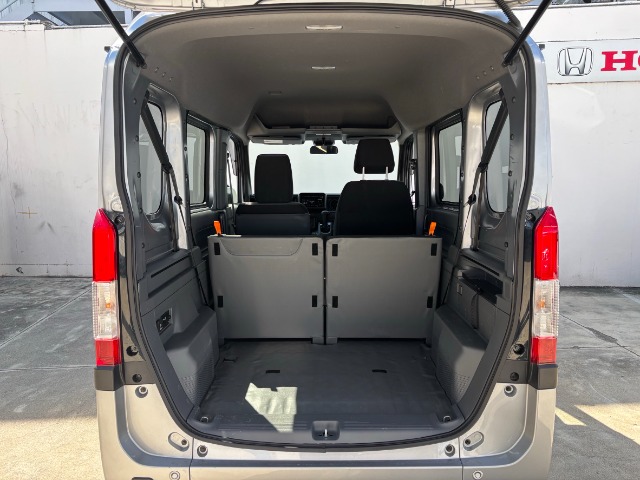 Honda N-VAN 12
