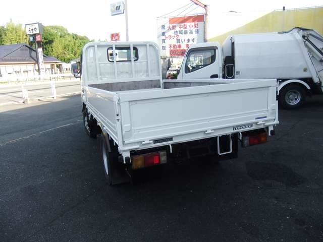 Toyota Toyoace 4