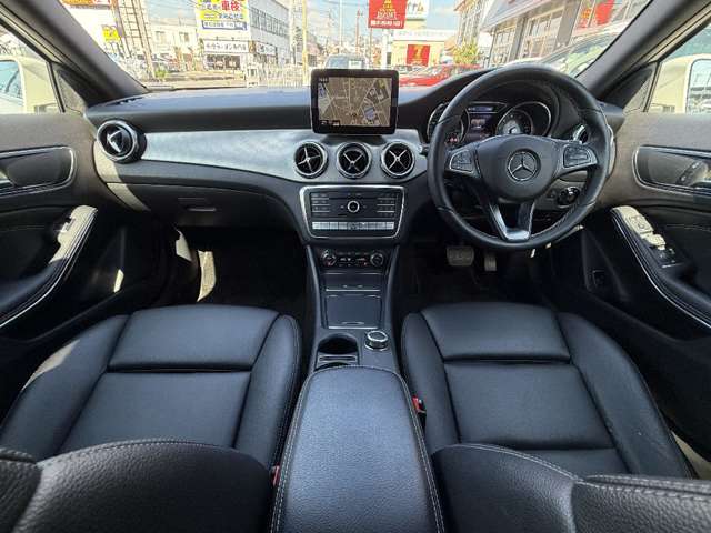 Mercedes-Benz GLA-Class 7