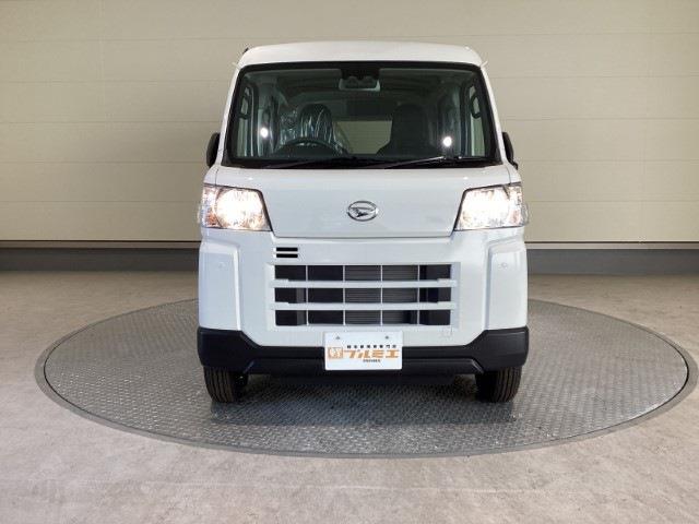 Daihatsu Hijet Cargo 4