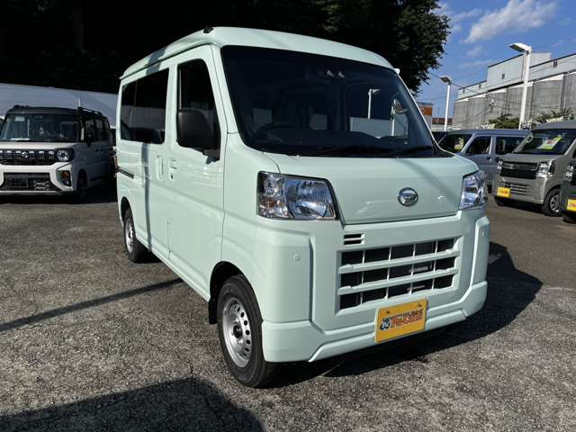 Daihatsu Hijet Cargo 6
