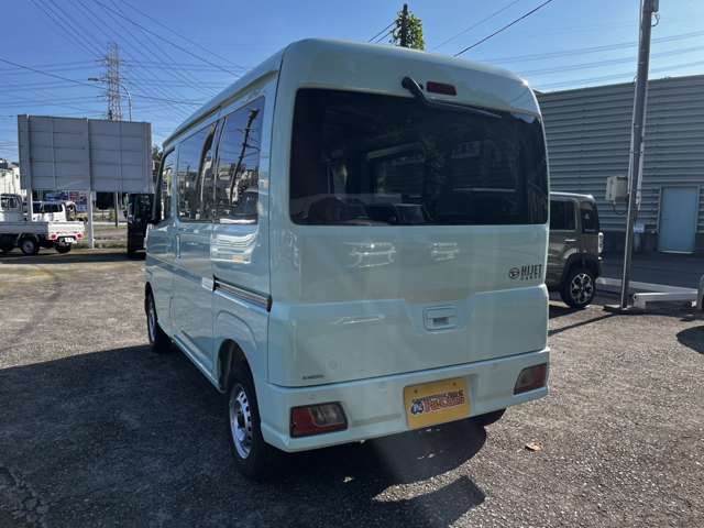 Daihatsu Hijet Cargo 10