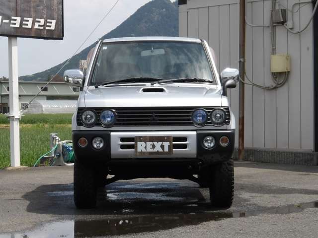Mitsubishi Pajero Mini 5