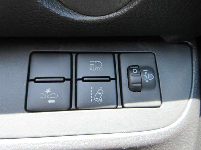 Toyota Sienta 11