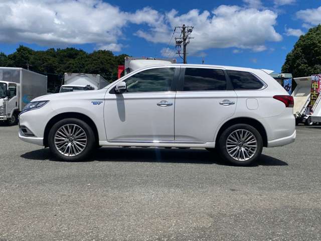 Mitsubishi Outlander PHEV 3