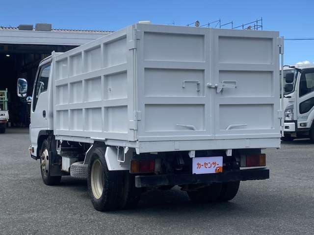 Isuzu Elf 9