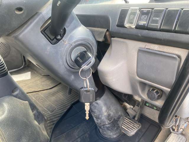 Isuzu Elf 10