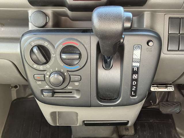 Suzuki Every 9