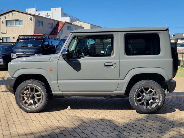 Suzuki Jimny 12