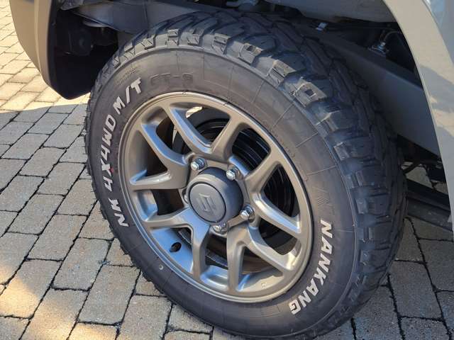 Suzuki Jimny 5