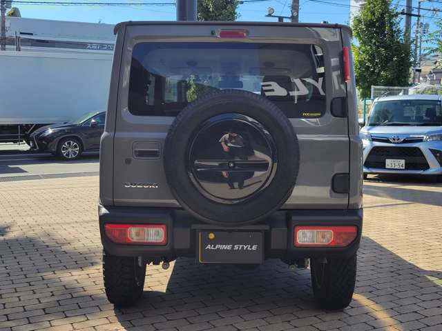 Suzuki Jimny 10