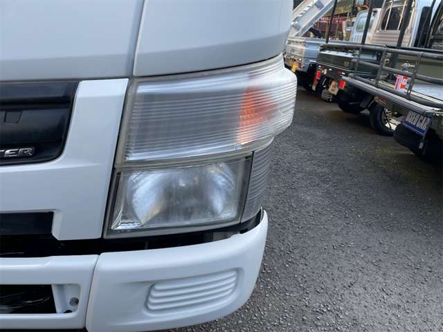 Mitsubishi Fuso Canter 4