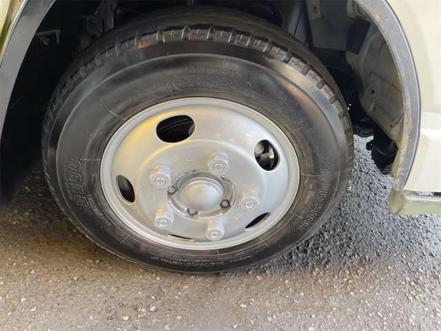 Mitsubishi Fuso Canter 6