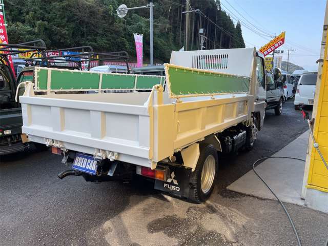 Mitsubishi Fuso Canter 8