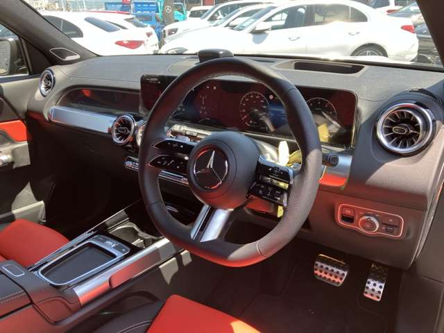Mercedes-Benz GLB 11
