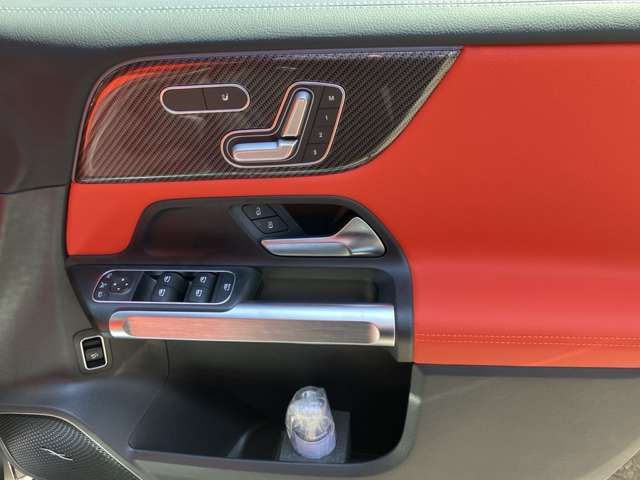 Mercedes-Benz GLB 5