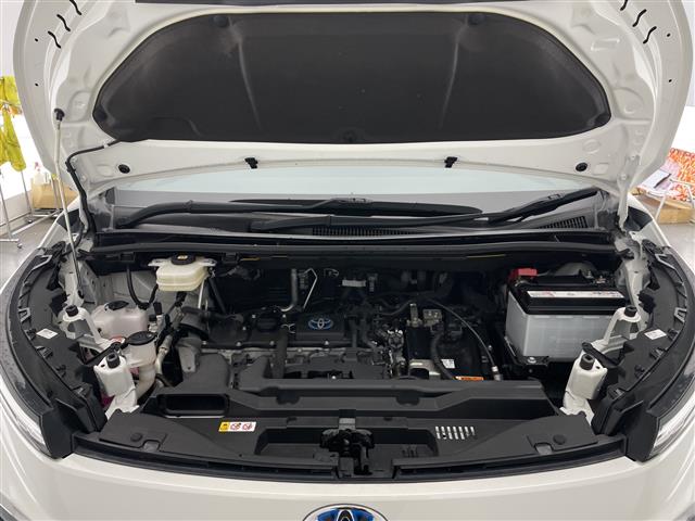 Toyota Voxy 6