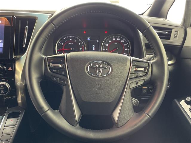 Toyota Alphard 11