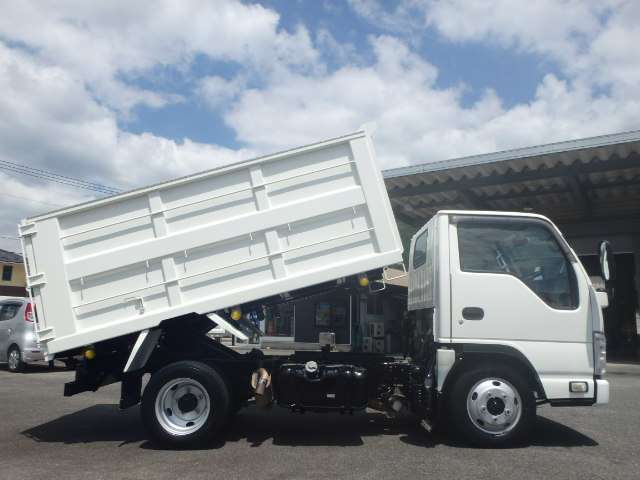Isuzu Elf 5