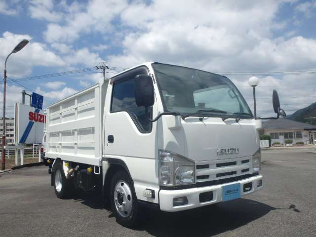 Isuzu Elf 9