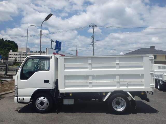 Isuzu Elf 10