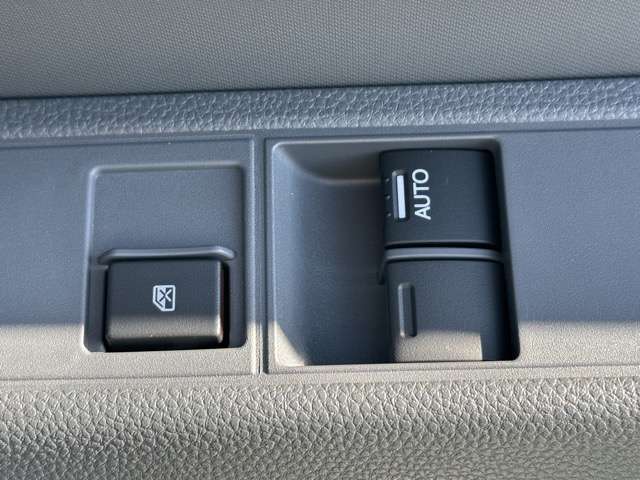 Honda N-VAN 12