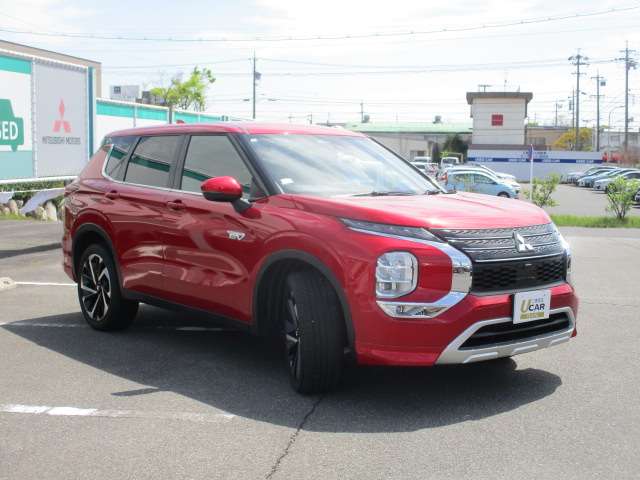 Mitsubishi Outlander 4