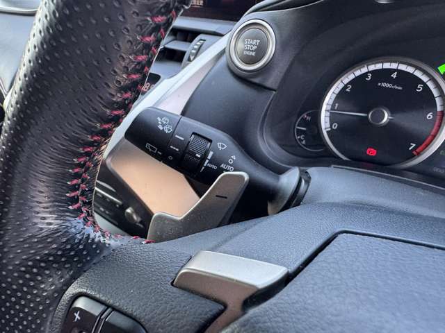 Lexus NX 11