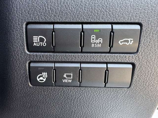 Lexus NX 8