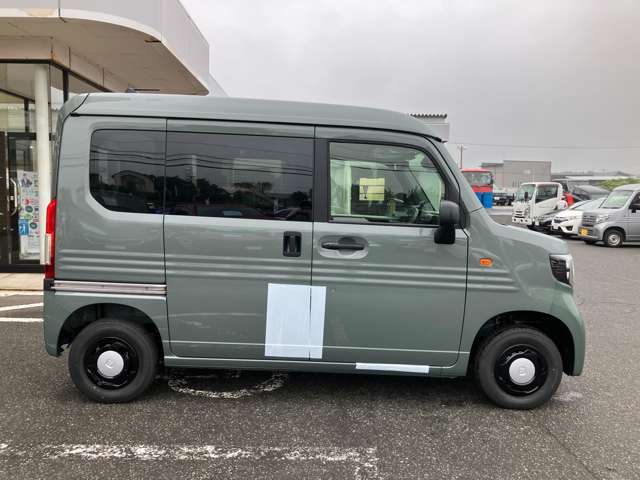 Honda N-VAN 10