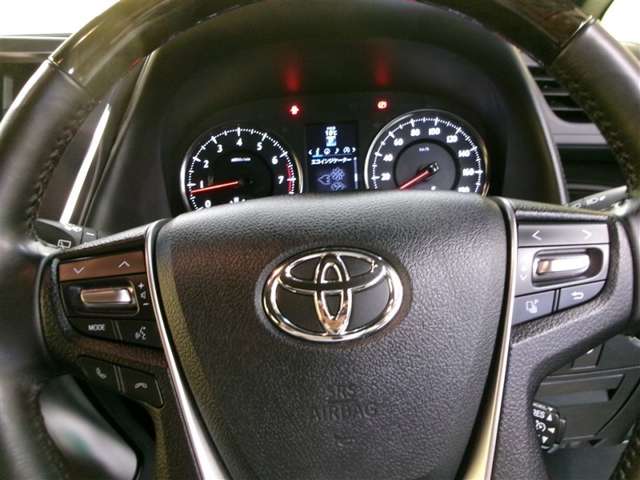 Toyota Vellfire 11