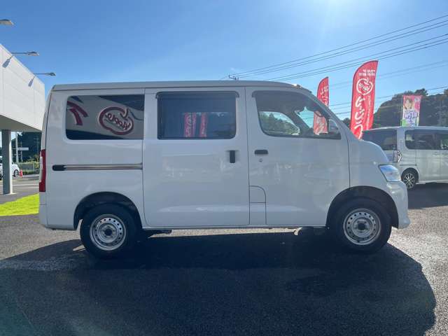 Toyota Town Ace Van 6