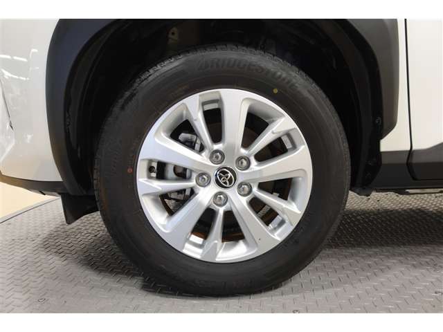 Toyota Yaris Cross 8