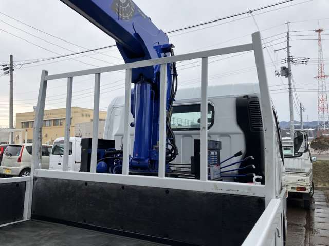 Mitsubishi Fuso Canter 8
