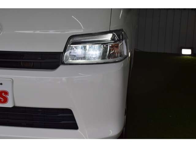Toyota Town Ace Van 8