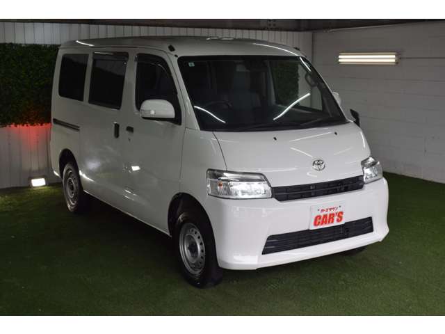 Toyota Town Ace Van 10