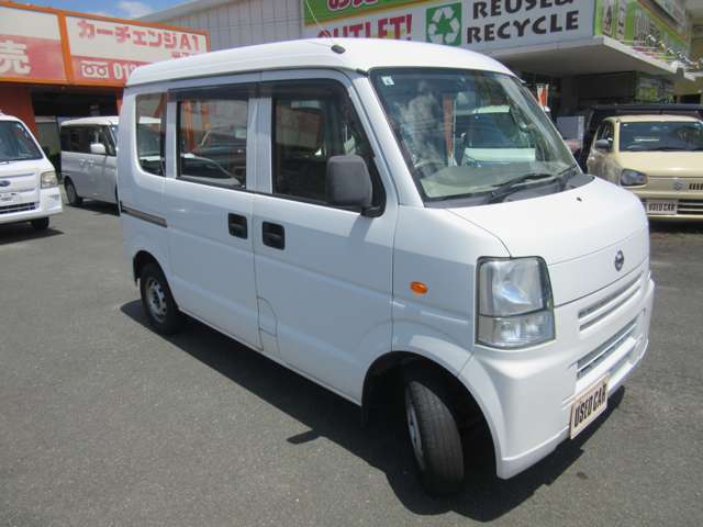 Nissan NV100 Clipper 11