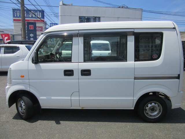 Nissan NV100 Clipper 6