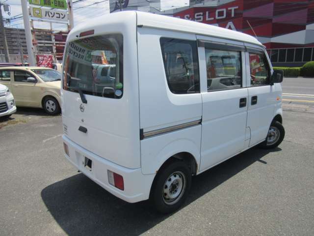 Nissan NV100 Clipper 9