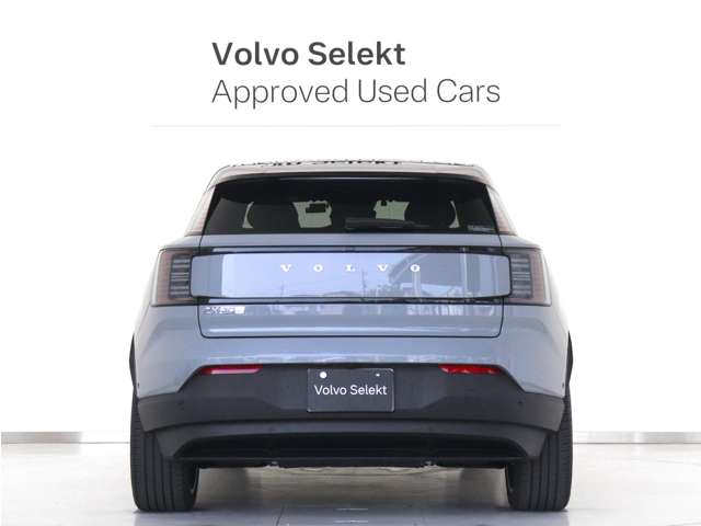 Volvo EX30 11